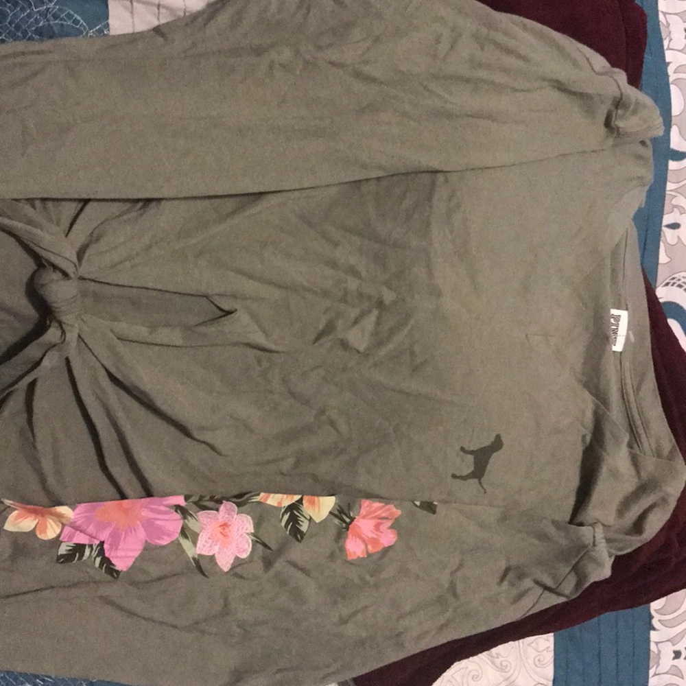 VS crop top